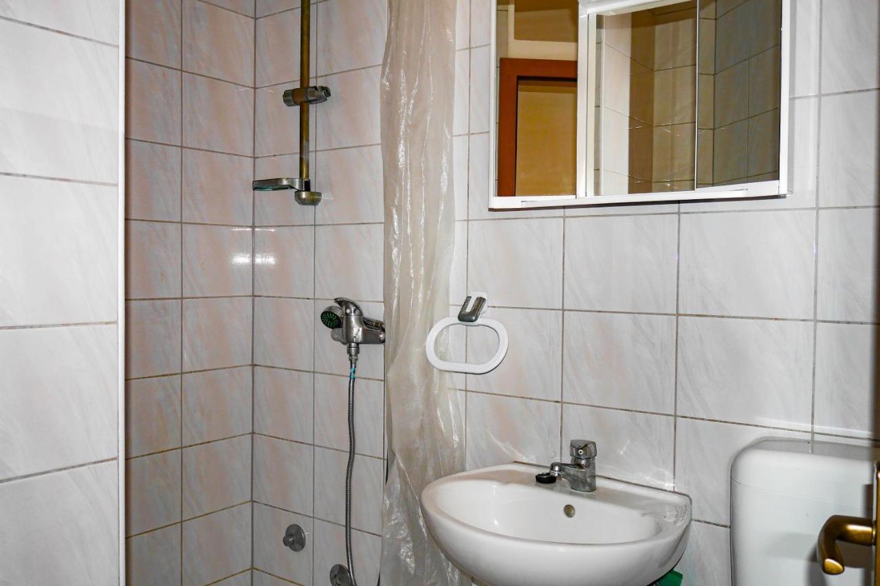 Apartments Beach Dugi Rat Ngoại thất bức ảnh